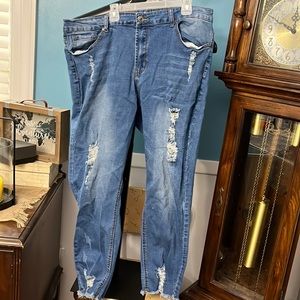 Celebrity Ace Jeans 24 Distressed Slashed Stretch Jeans, no bottom cuff